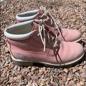 VINTAGE PINK TIMBERLANDS! 💗